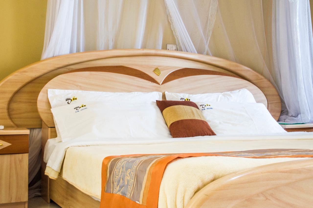 Desert Breeze Hotel Arua Buitenkant foto