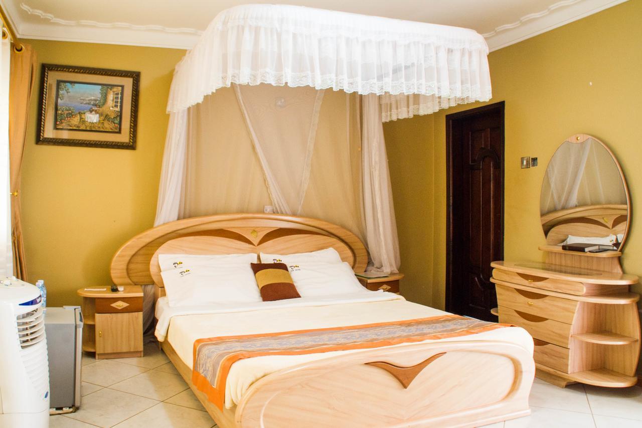 Desert Breeze Hotel Arua Buitenkant foto